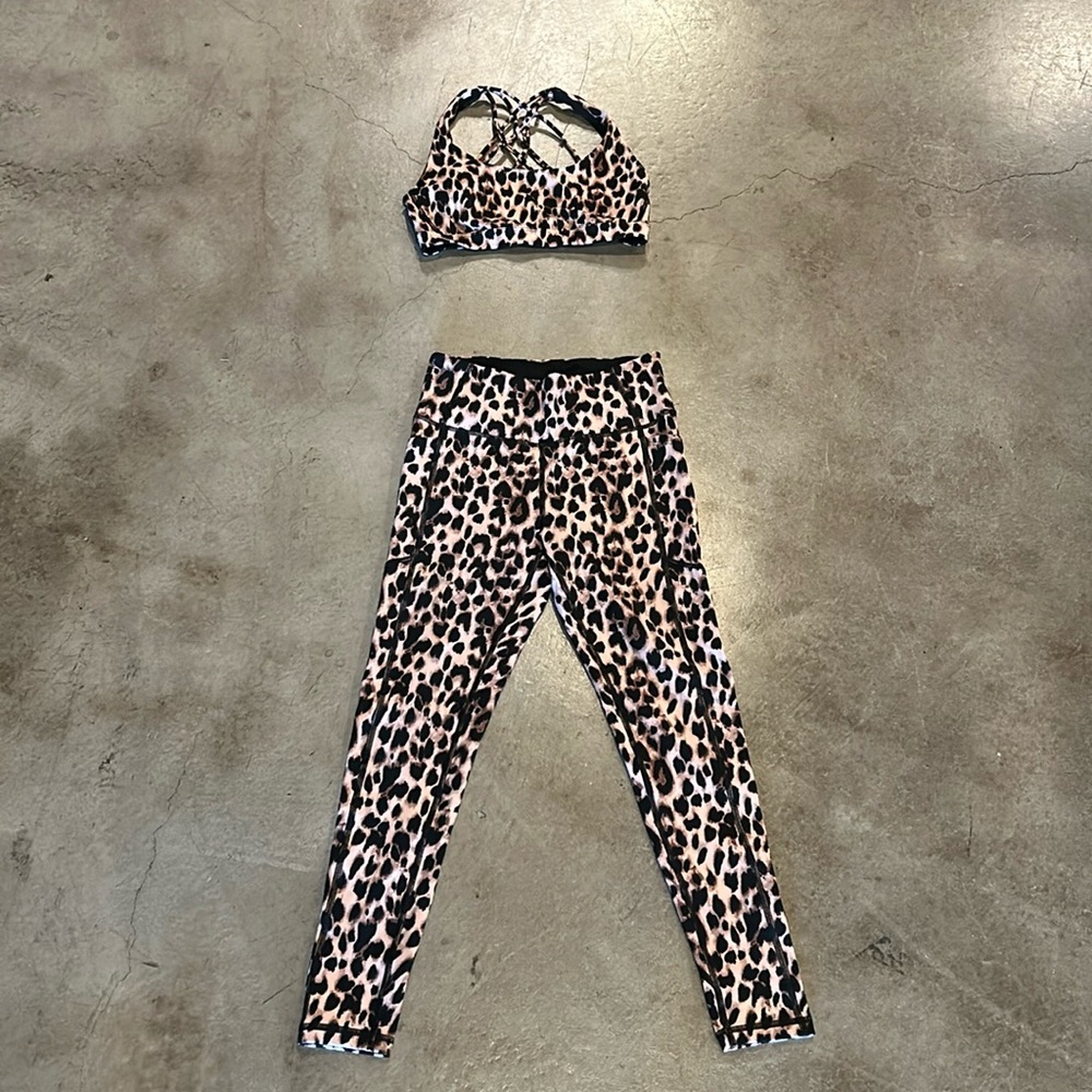 VICTORIA’S SECRET Leopard Print Leggings and Sports Bra Set